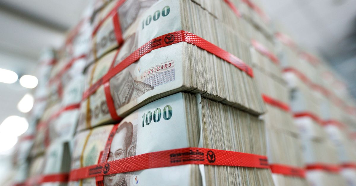 Myanmar to accept Thai baht for border trade, eyes using rupee